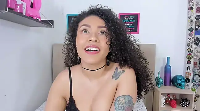 Zoe Gruber online show from 02-08-25, 12:17