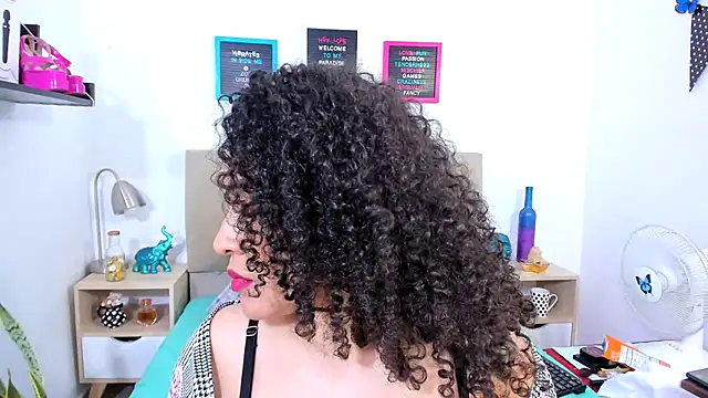 Zoe Gruber online show from 03-21-25, 03:01