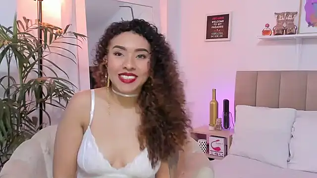 Zoe Gruber online show from 11-22-25, 10:31