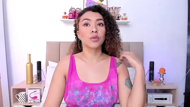 Zoe Gruber online show from 12-14-25, 08:46