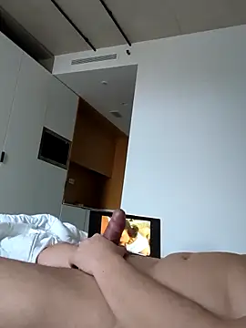 Bastilein1985 online show from 03-26-26, 06:02