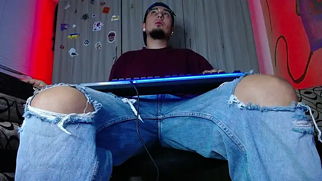 zacwatson  online show from 12-30-24, 11:37