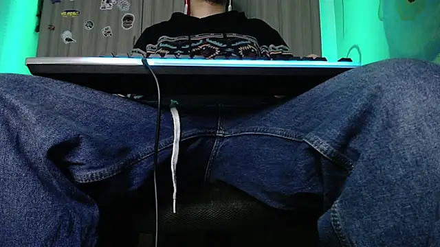 zacwatson  online show from 02-07-25, 08:11