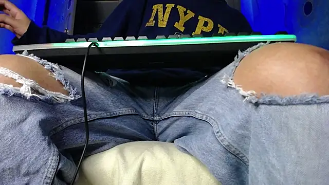 zacwatson  online show from 02-17-25, 03:15