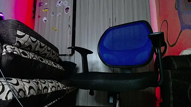 zacwatson  online show from 02-20-25, 06:28