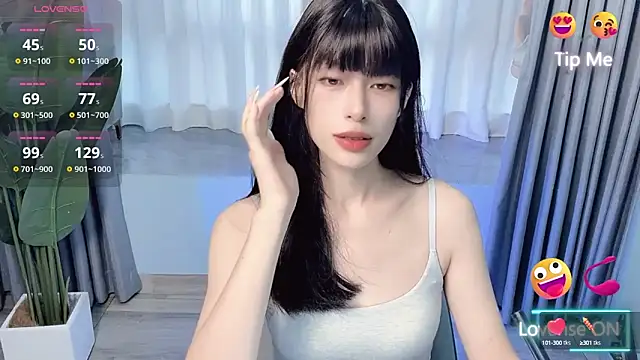 Snapshot of Aurora_99 chatting on 09-24-25, 11:30 Aurora 99 online show from 09-24-25, 11:30