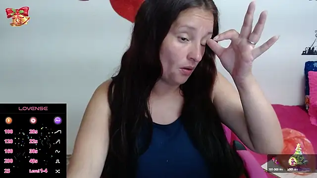 Snapshot of CristialJones_ chatting on 12-15-24, 02:27 CristialJones online show from 12-15-24, 02:27