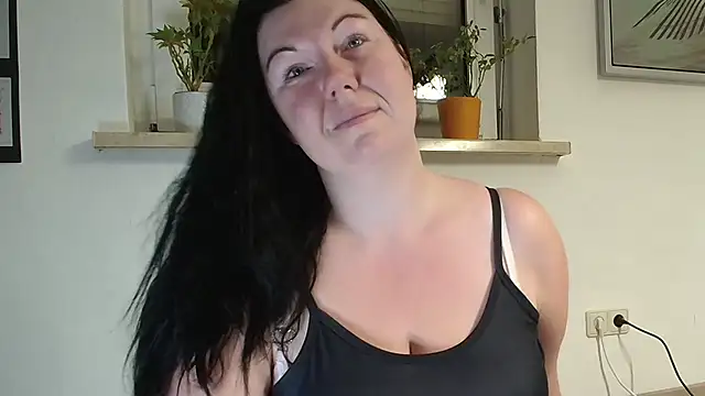 p6w official online show from 09-24-25, 03:32