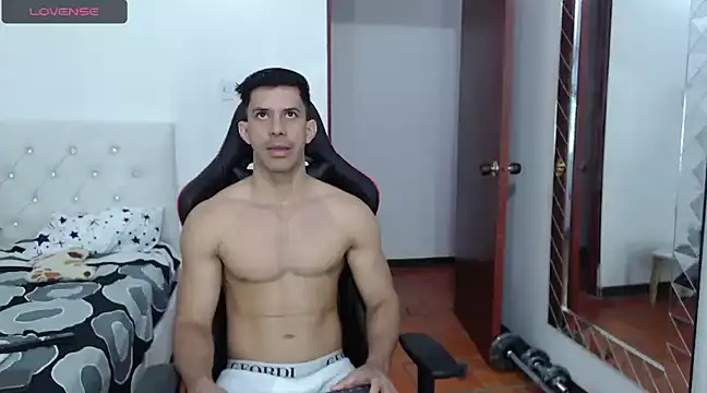 JoseRumbero26 online show from 02-10-25, 12:08