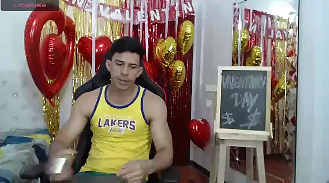 JoseRumbero26 online show from 02-17-25, 03:31