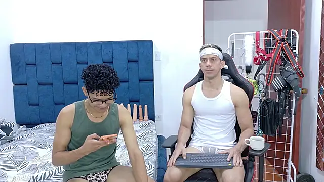 JoseRumbero26 online show from 12-18-25, 12:11