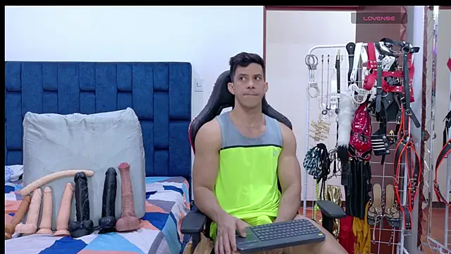 JoseRumbero26 online show from 05-16-26, 12:48