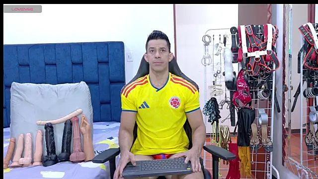 JoseRumbero26 online show from 06-07-26, 12:53