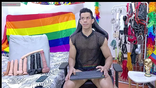 JoseRumbero26 online show from 06-25-26, 12:20