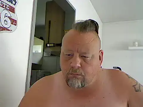 Snapshot of pimmelmann3 chatting on 06-01-26, 11:23 pimmelmann3 online show from 06-01-26, 11:23