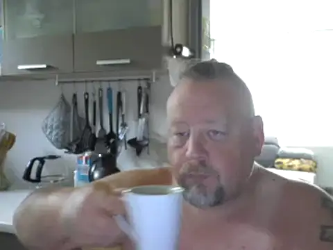 Snapshot of pimmelmann3 chatting on 06-03-26, 10:18 pimmelmann3 online show from 06-03-26, 10:18