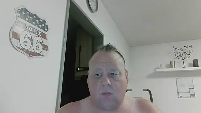 Snapshot of pimmelmann3 chatting on 06-11-26, 09:13 pimmelmann3 online show from 06-11-26, 09:13
