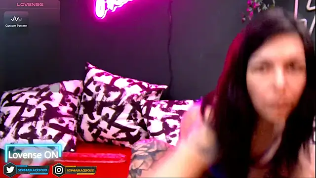 Snapshot of SophiaBlackfoxx chatting on 01-09-25, 11:47 SophiaBlackfoxx online show from 01-09-25, 11:47