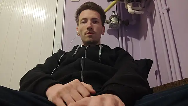  Hocthus  online show from 02-11-25, 04:24