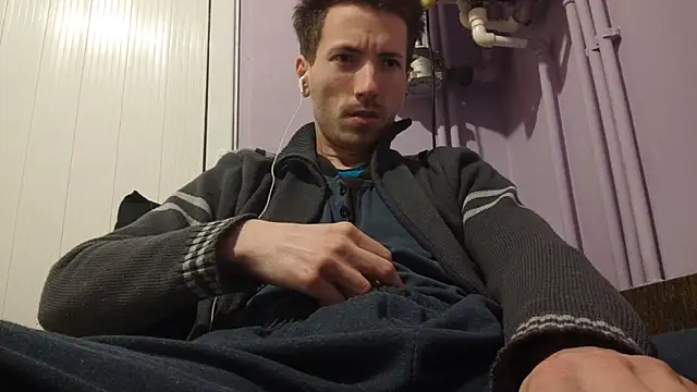  Hocthus  online show from 02-12-25, 08:29