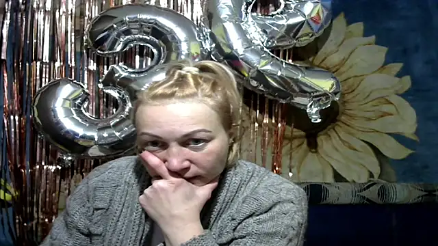 wLESLYMOSw online show from 03-15-26, 07:20