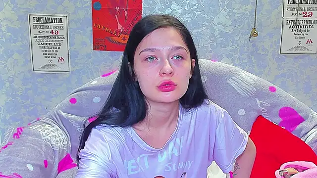 Vanessa Florence online show from 12-04-24, 01:14