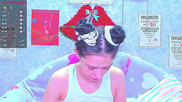 Vanessa Florence online show from 01-05-25, 01:03