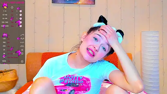 Vanessa Florence online show from 02-08-25, 03:19