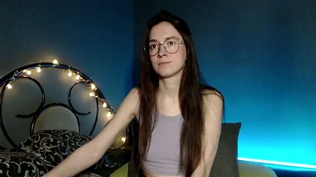 wow  kelly online show from 03-17-25, 04:01