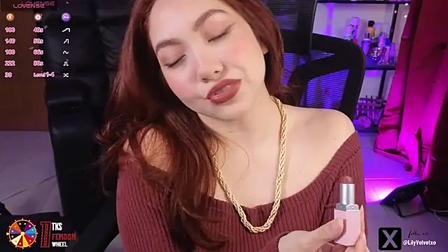 LilyVelvett online show from 01-17-25, 04:17