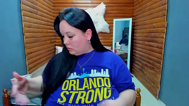 BubbleEmma online show from 01-17-25, 03:43