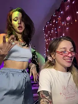 Dooubletroublee online show from 01-19-25, 01:32