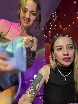 Dooubletroublee online show from 03-22-25, 02:59