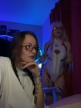 Dooubletroublee online show from 10-03-25, 10:29