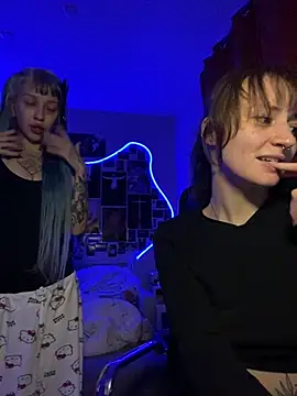 Dooubletroublee online show from 11-08-25, 10:30