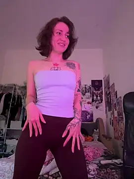 Dooubletroublee online show from 05-24-26, 03:33
