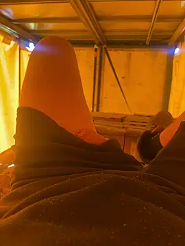 Snapshot of cussy007 chatting on 03-05-25, 01:50 cussy007 online show from 03-05-25, 01:50