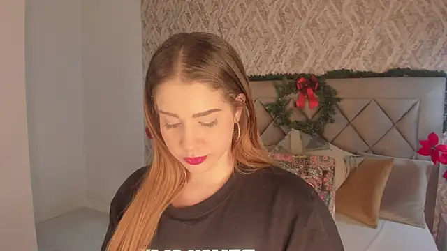 Snapshot of Lady_lacey05 chatting on 12-17-24, 05:58 Lady lacey05 online show from 12-17-24, 05:58