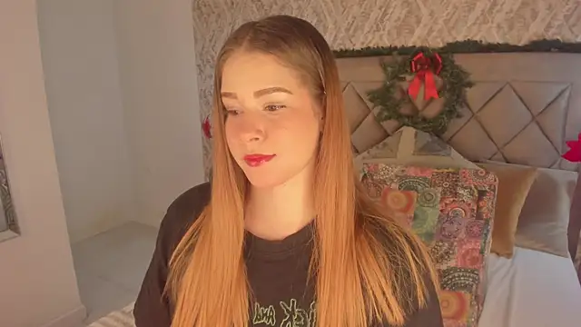 Snapshot of Lady_lacey05 chatting on 12-21-24, 02:37 Lady lacey05 online show from 12-21-24, 02:37