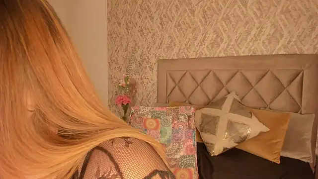 Snapshot of Lady_lacey05 chatting on 02-18-25, 05:21 Lady lacey05 online show from 02-18-25, 05:21