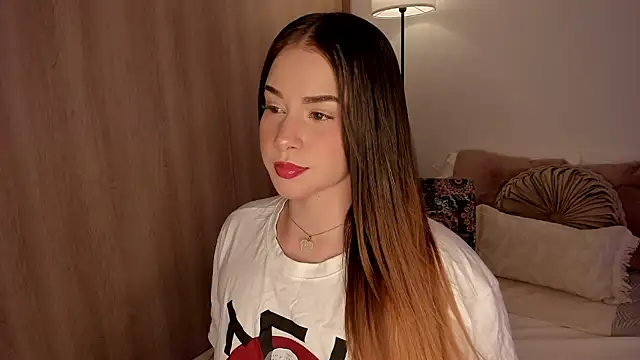 Snapshot of Lady_lacey05 chatting on 09-25-25, 01:20 Lady lacey05 online show from 09-25-25, 01:20