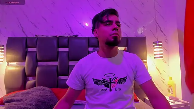 PittAndLunaa online show from 03-10-26, 12:21