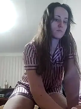 emeli moon online show from 01-01-25, 06:06