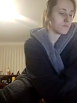 emeli moon online show from 01-02-25, 06:56