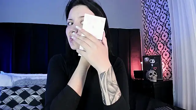 Adeelinee online show from 04-20-26, 07:59