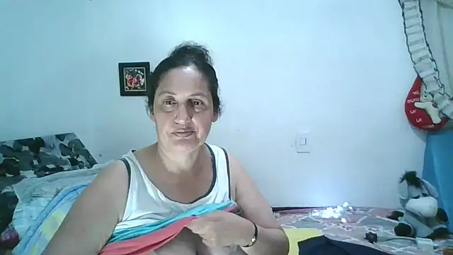Snapshot of ximenajimenez chatting on 02-14-26, 10:39 ximenajimenez online show from 02-14-26, 10:39