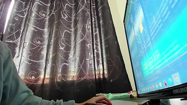 samantha  wilson online show from 11-05-25, 01:22