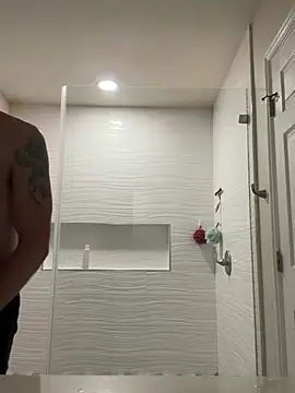 El Gizmo online show from 02-14-25, 10:49