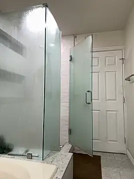 El Gizmo online show from 09-13-25, 01:00