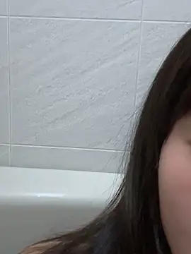 Snapshot of Madoka_0116 chatting on 05-11-26, 03:51 Madoka 0116 online show from 05-11-26, 03:51
